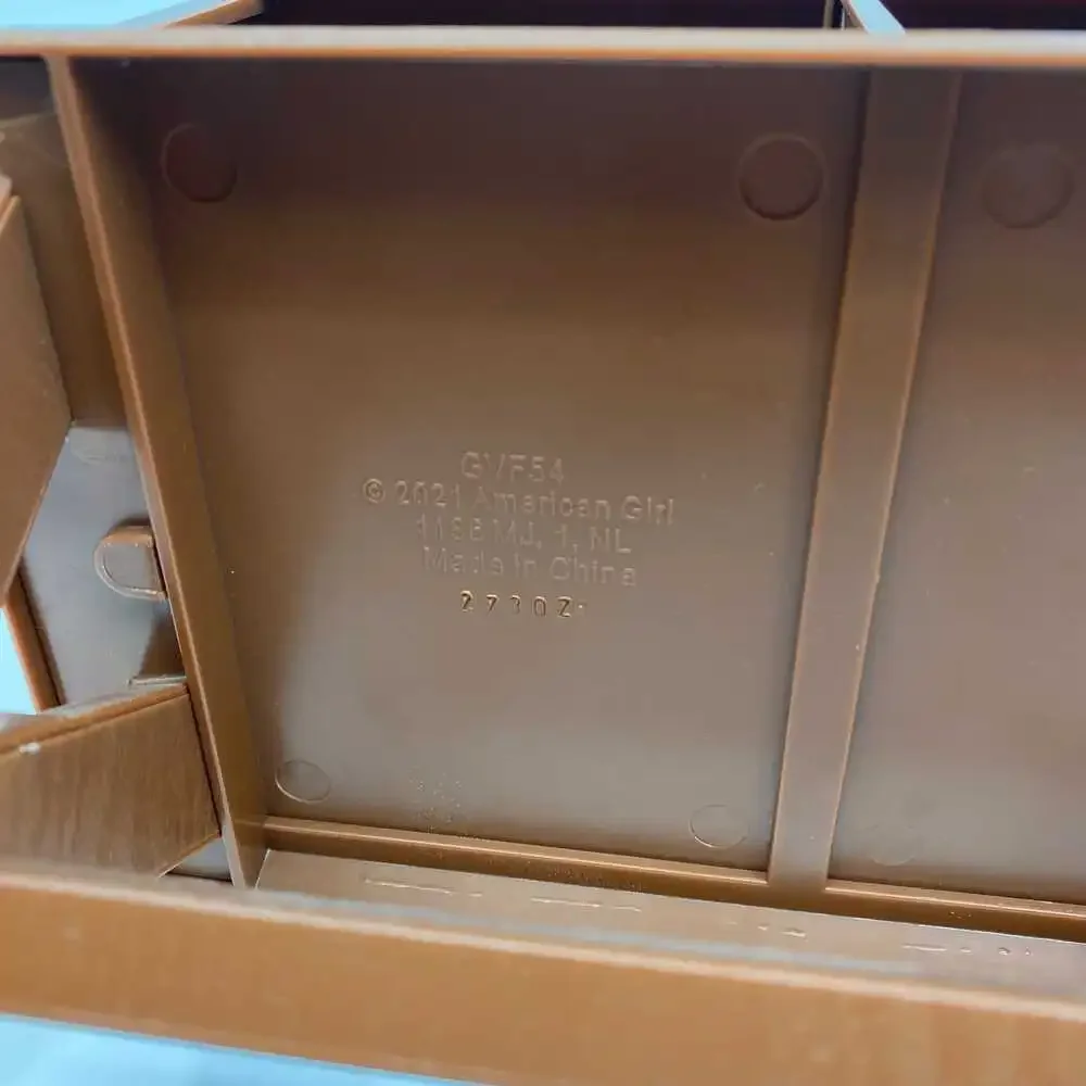 American Girl Brown Green Kira Vanity Table and Bathroom Sink | OS